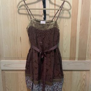 Brown top